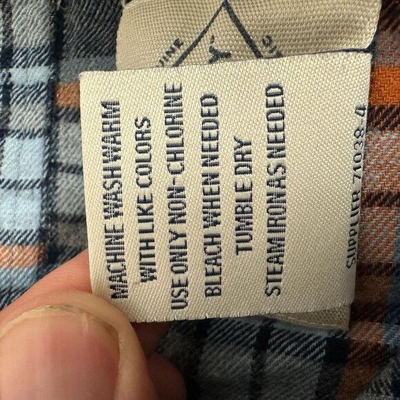 St Johns Bay Mens Button Down Plaid Flannel Shirt Long Sleeve Cotton Navy - Picture 6 of 7